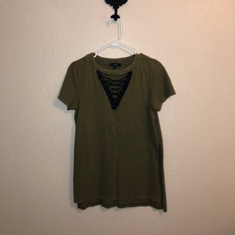 SMALL OLIVE LACE UP TOP